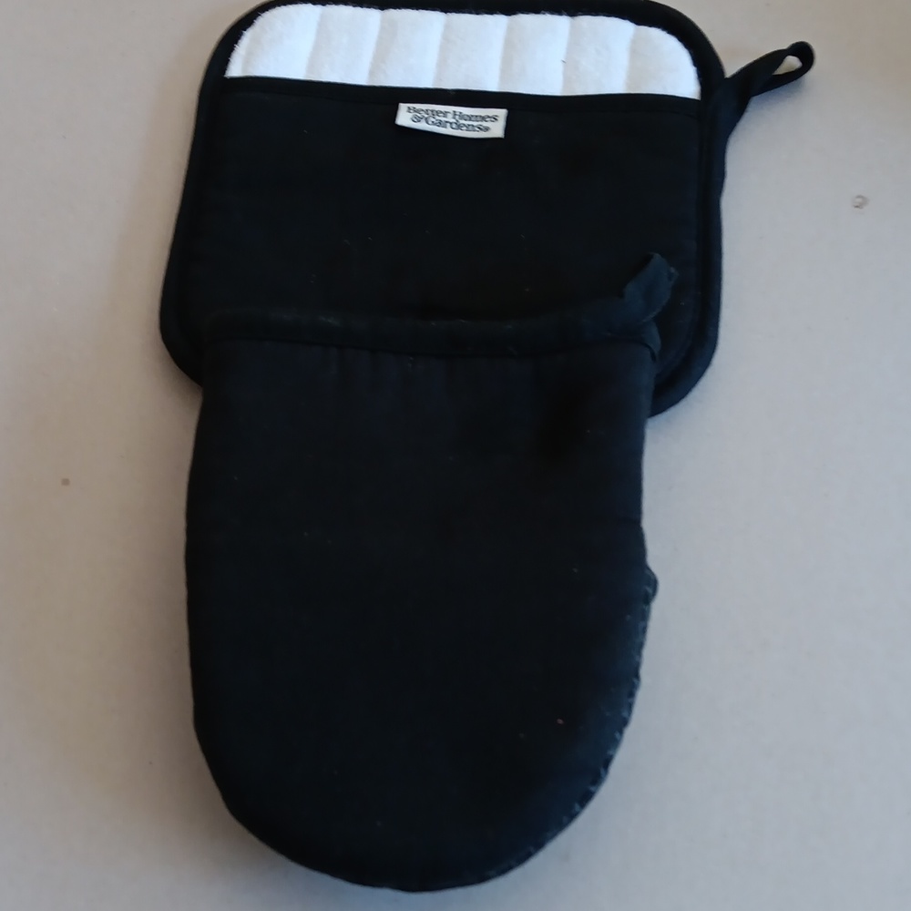 Black Pot holders 3